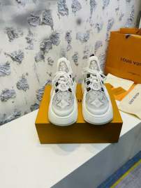 Picture of Louis Vuitton Shoes _SKULVsz35-407cmmnf054617781